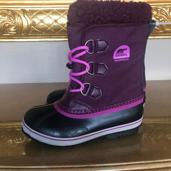 Sorel Other - Sorel boots size 4